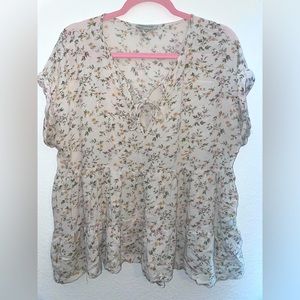 American Eagle loose fitted flower top, Size: XL